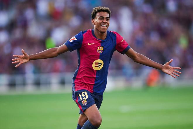 乌龙事件 郭艾伦与美女亲密照引热议 朋友澄清