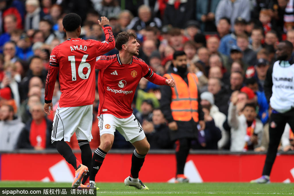 拉锯战！火箭三分12中三陷被动：杜兰特12分七板，乌度卡场边抱怨