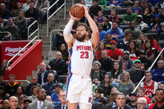 占据着举足 占据着举足