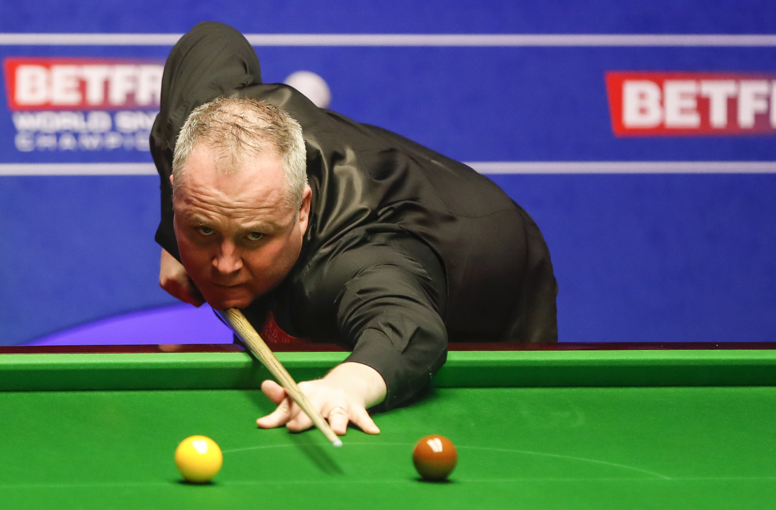 上占据更有 上占据更有